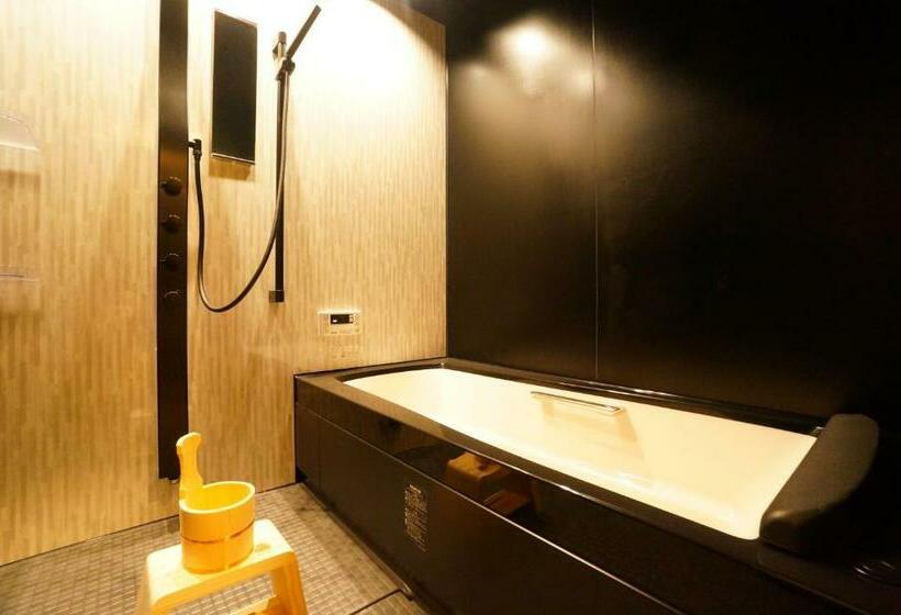 Семейный Номер, Momiji Takayama