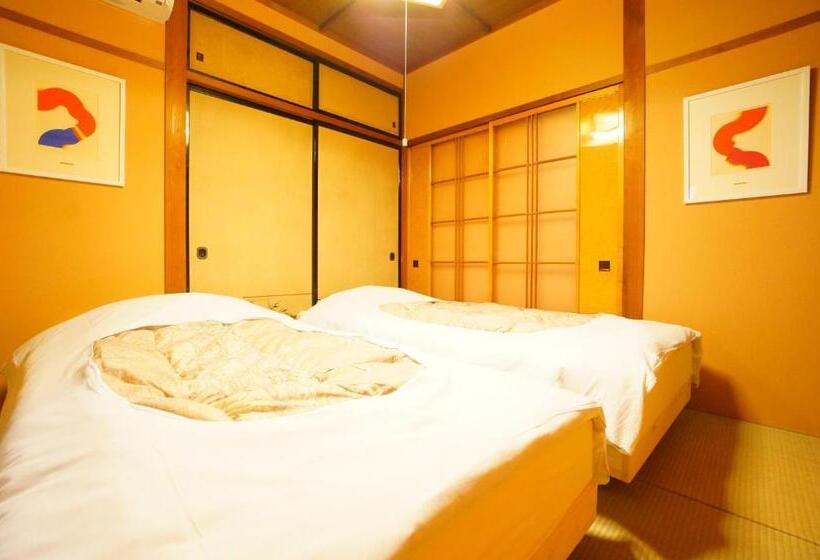 Семейный Номер, Momiji Takayama