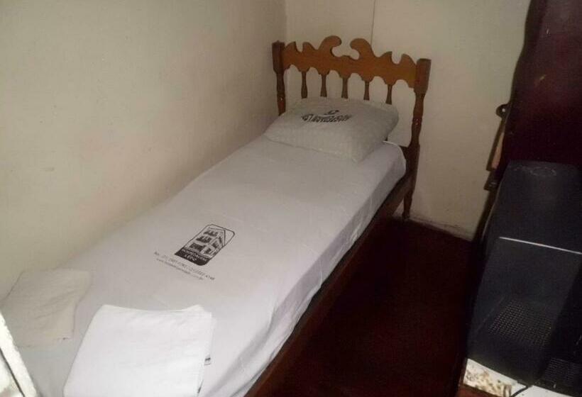 اتاق استاندارد یک نفره, Hospedagem Ledo