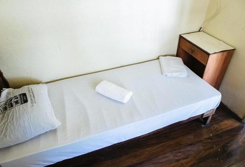 اتاق استاندارد یک نفره, Hospedagem Ledo