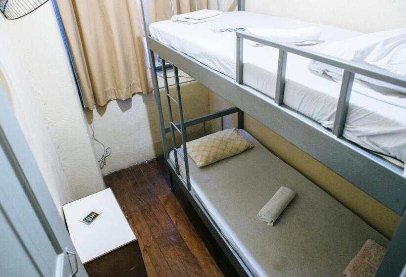 اتاق راحتی, Hospedagem Ledo