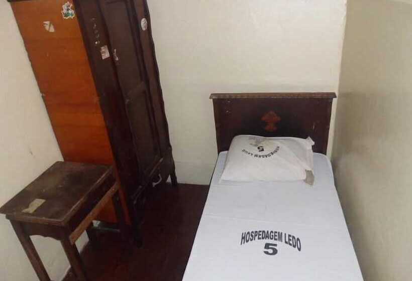 اتاق استاندارد یک نفره, Hospedagem Ledo