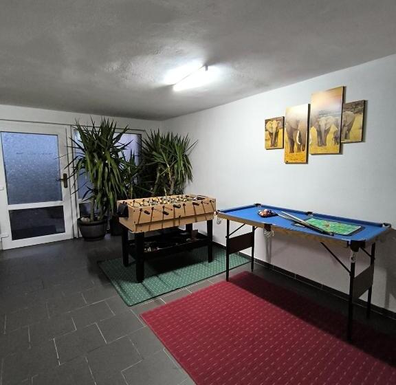 バス共有のスタンダードルーム, Penzion U Ježů   Ubytování