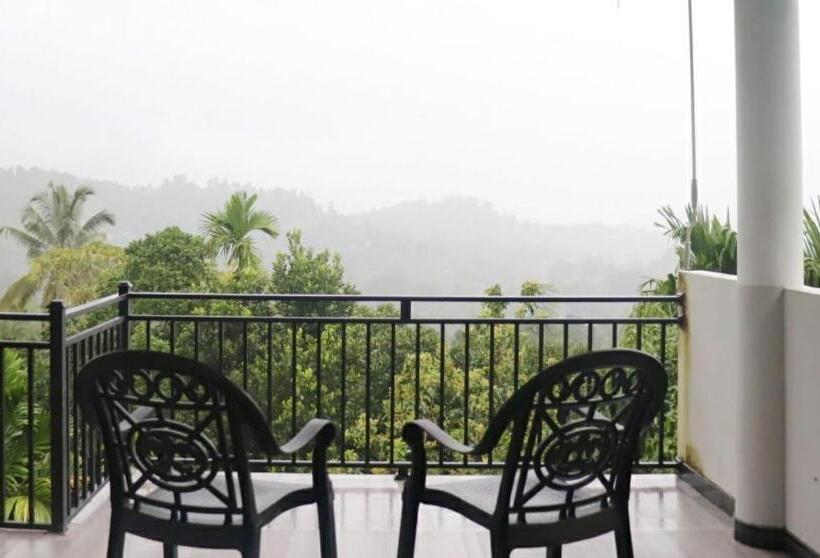 חדר סטנדרט עם מרפסת, Desire Village Rakwana