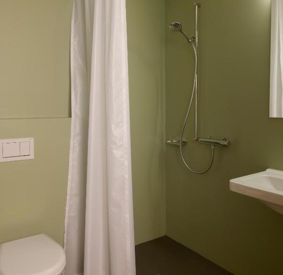 スタンダード4人部屋, Jugendherberge Trin