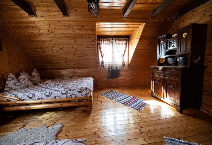 חדר סטנדרט לארבעה, Casa De Vacanta Vidrighin