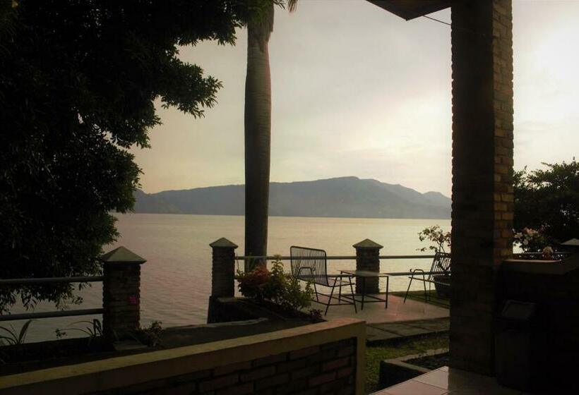 스탠다드 룸 호수 전망, Romlan