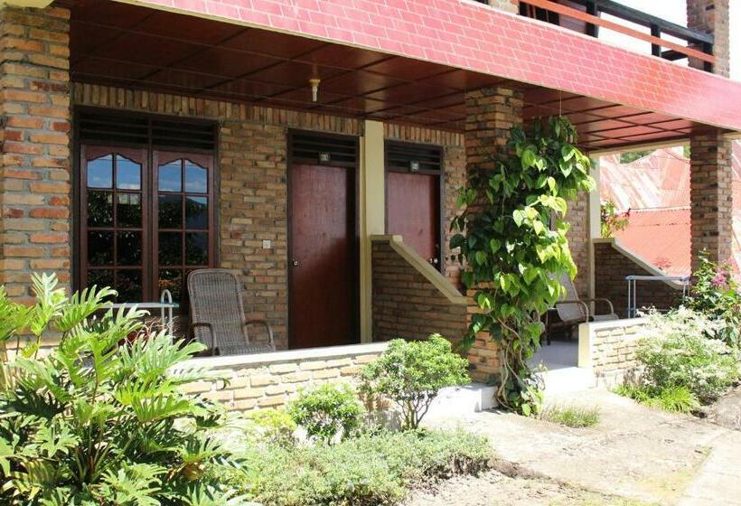 스탠다드 룸 호수 전망, Romlan