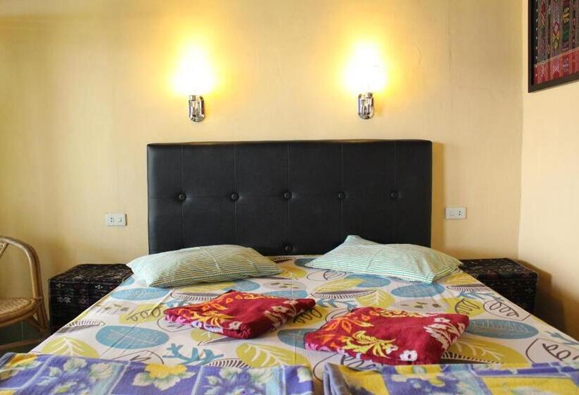 스탠다드 룸 호수 전망, Romlan