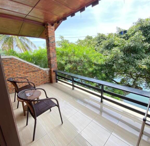 스탠다드 룸 호수 전망, Romlan