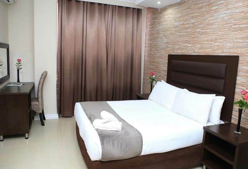 标准间, Bayside Hotel 100 Pixley Kaseme Street