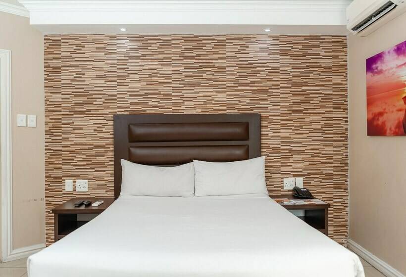 标准间, Bayside Hotel 100 Pixley Kaseme Street