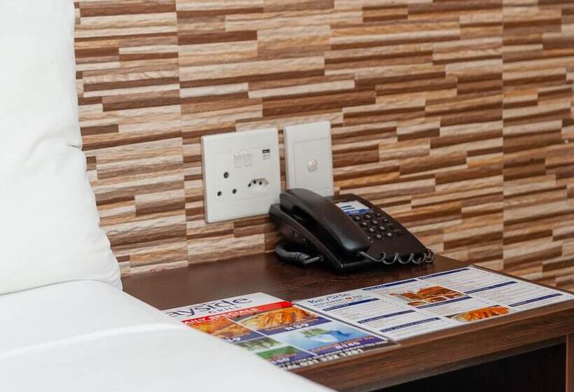 标准间, Bayside Hotel 100 Pixley Kaseme Street