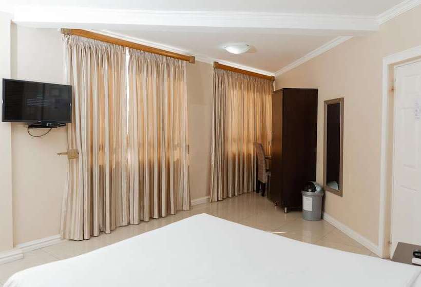 标准间, Bayside Hotel 100 Pixley Kaseme Street