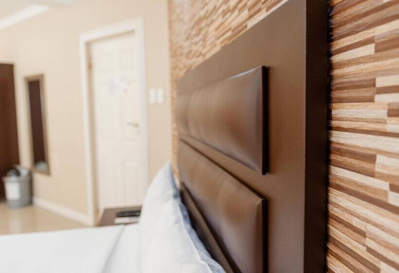 标准间, Bayside Hotel 100 Pixley Kaseme Street