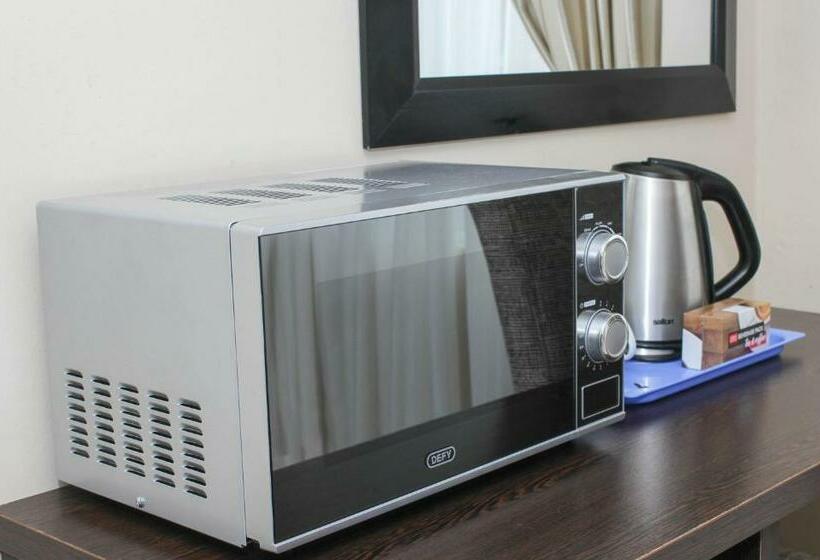 标准间, Bayside Hotel 100 Pixley Kaseme Street