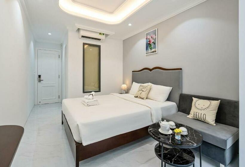 اتاق سوپریور, The Royal Homies  Phu My Hung