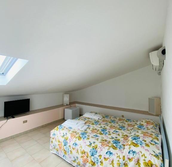 阁楼房, Villa Degli Aranci