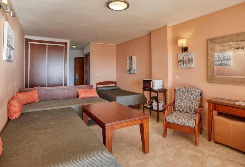 스탠다드 스튜디오, Apartamentos La Jabega