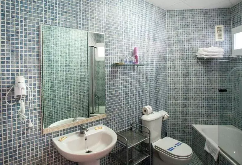 1 Bedroom Apartment City View, Apartamentos La Jabega
