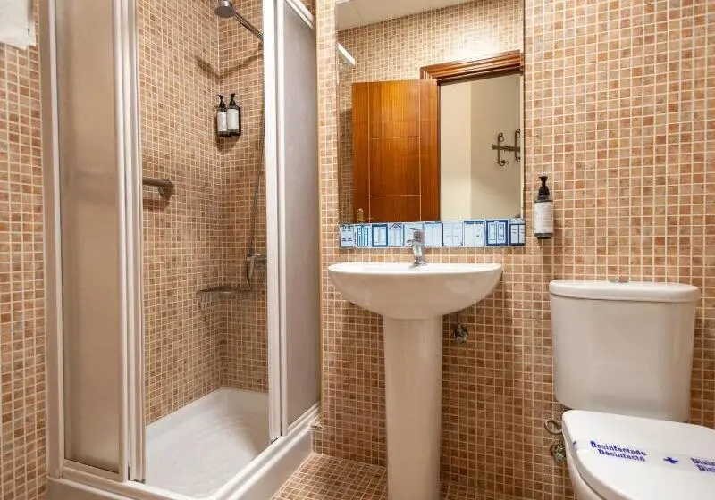 Huoneisto 1 Makuuhuone Sivuttainen Merinäkymä, Apartamentos La Jabega