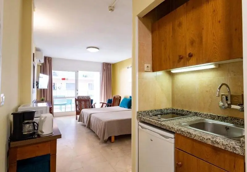 1 Bedroom Apartment City View, Apartamentos La Jabega
