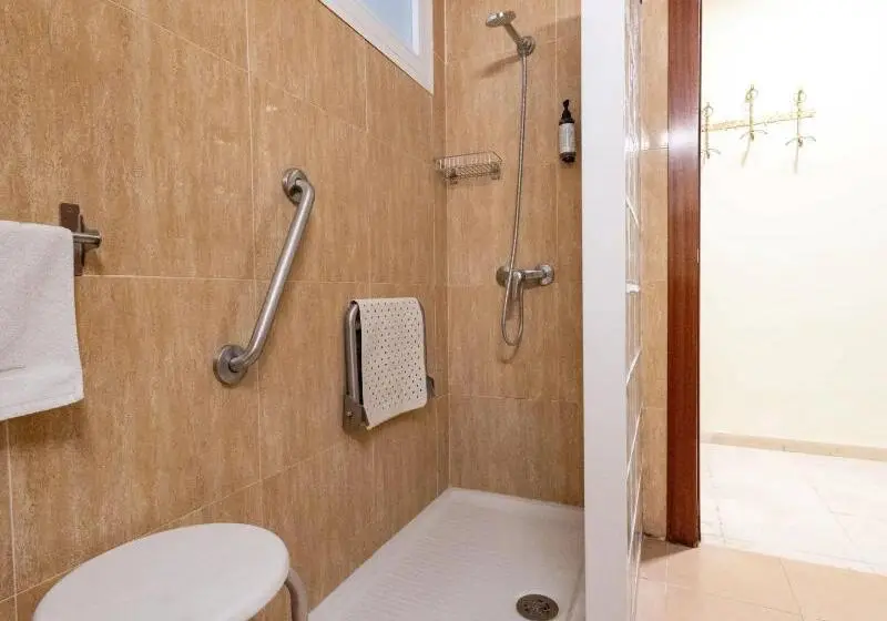 1 Bedroom Apartment City View, Apartamentos La Jabega