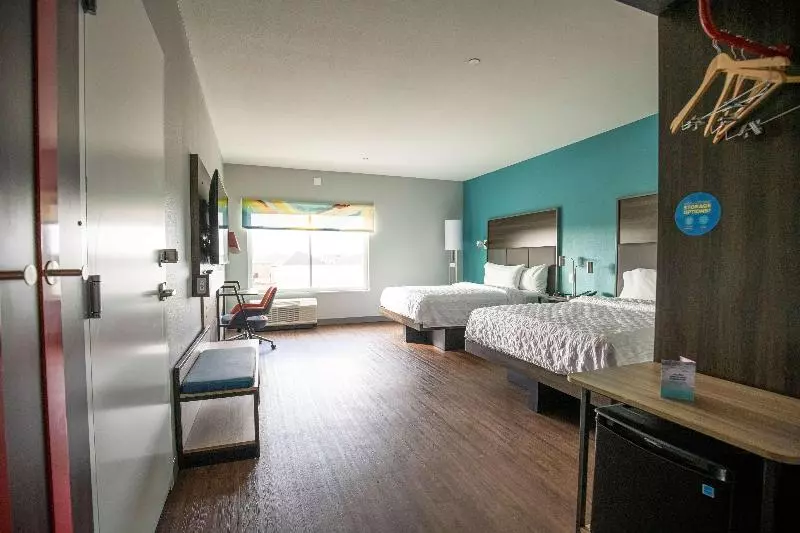 استودیوی استاندارد, Apartamentos Zodiac