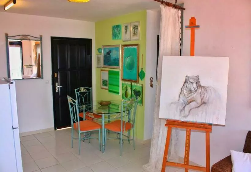 1 Bedroom Penthouse Apartment, Cura Sol