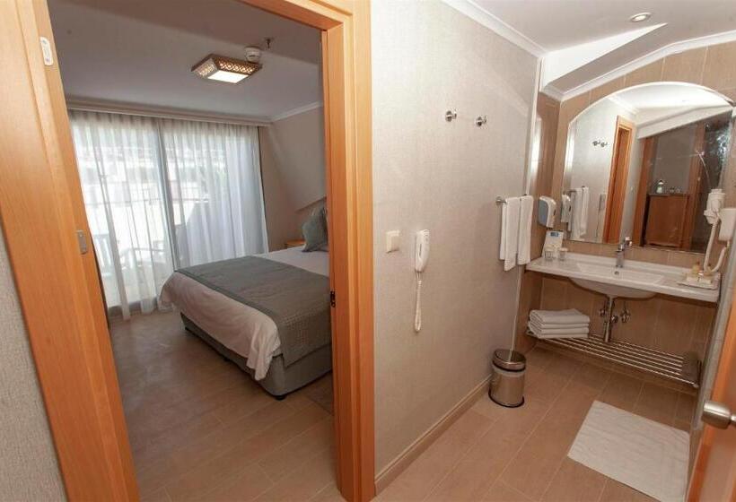 디럭스 스위트, Aqua