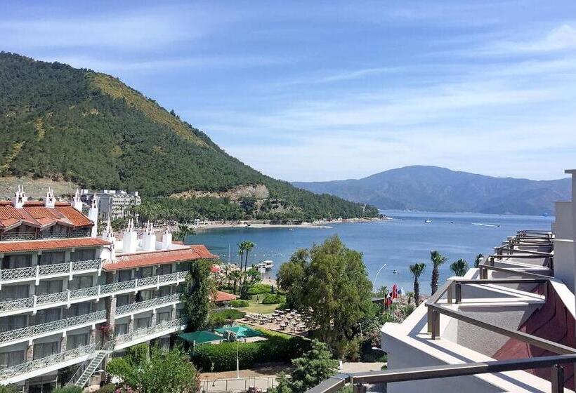 디럭스 스위트, Aqua