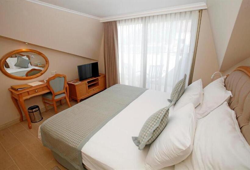 디럭스 스위트, Aqua