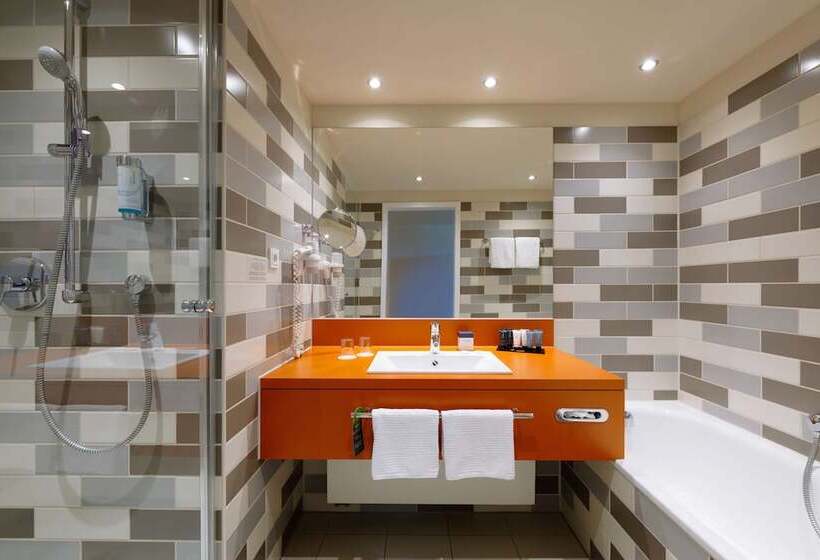 استودیوی استاندارد, Atlantic Hotel Galopprennbahn