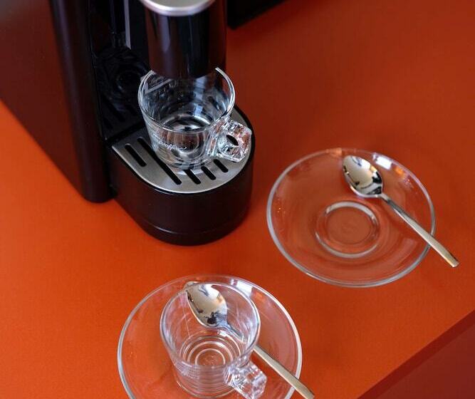 استودیوی استاندارد, Atlantic Hotel Galopprennbahn