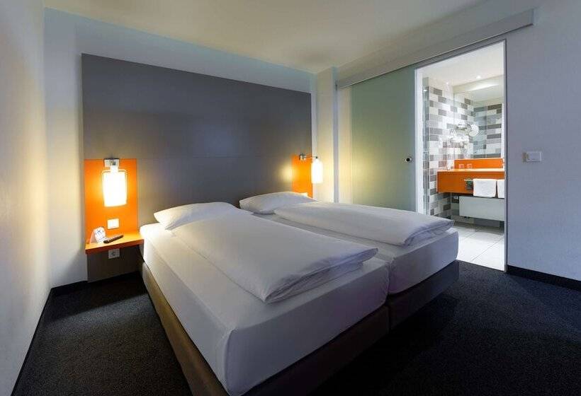 استودیوی استاندارد, Atlantic Hotel Galopprennbahn