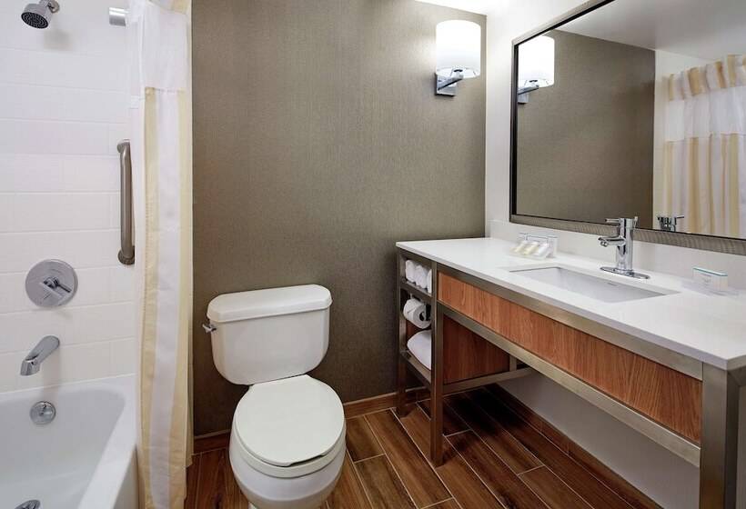 Номер Стандарт, Hilton Garden Inn Portland/lake Oswego