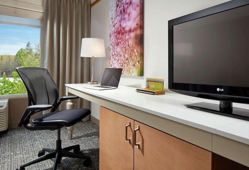 Номер Стандарт Адаптированный для Инвалидов, Hilton Garden Inn Portland/lake Oswego