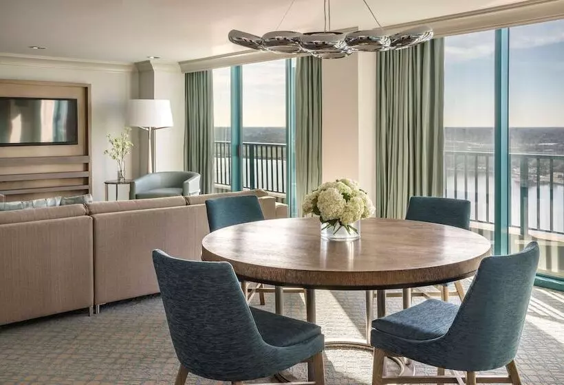 スイート, Hyatt Regency Jacksonville Riverfront