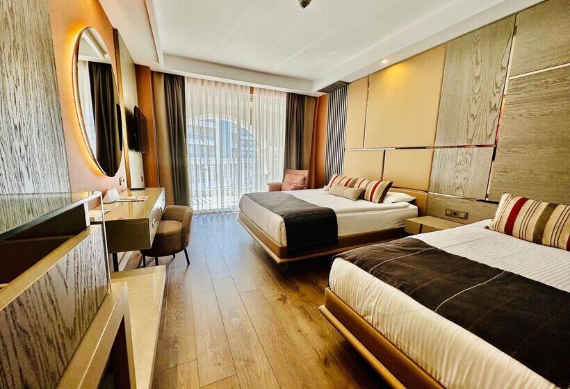 اتاق اساندارد با چشم‌انداز جانبی به دریا, Arycanda Kirman Premium   Ultra All Inclusive