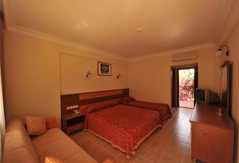 4인용 스탠다드 룸, Mavruka