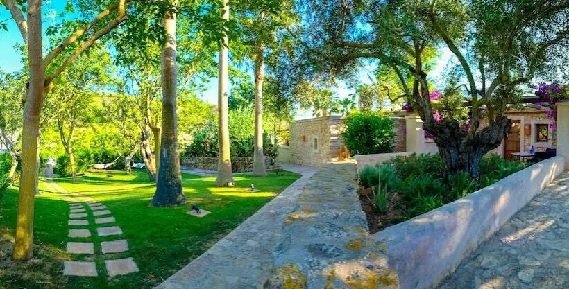 سوئیت جونیور خانوادگی, Can Lluc Hotel Rural