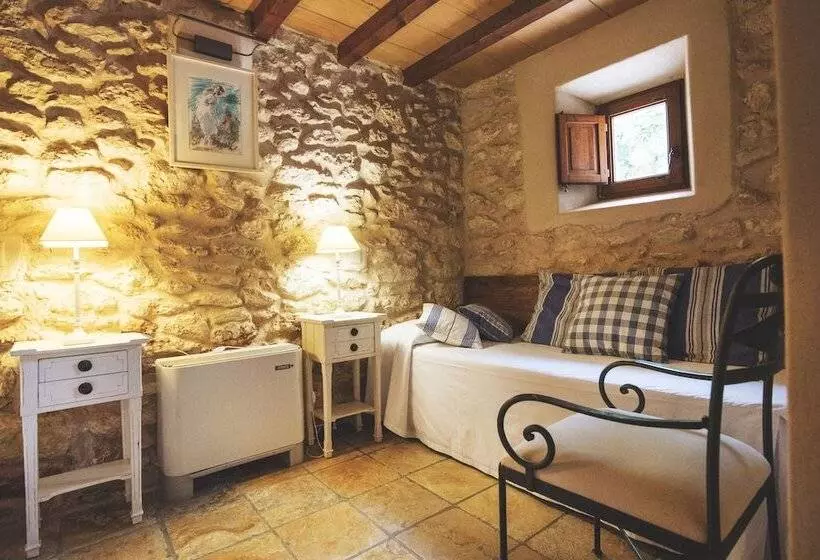 سوئیت جونیور خانوادگی, Can Lluc Hotel Rural