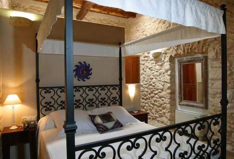 سوئیت جونیور خانوادگی, Can Lluc Hotel Rural