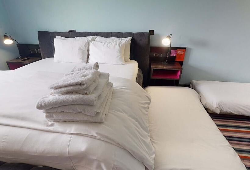 غرفة عائلية, Village Hotel Bournemouth