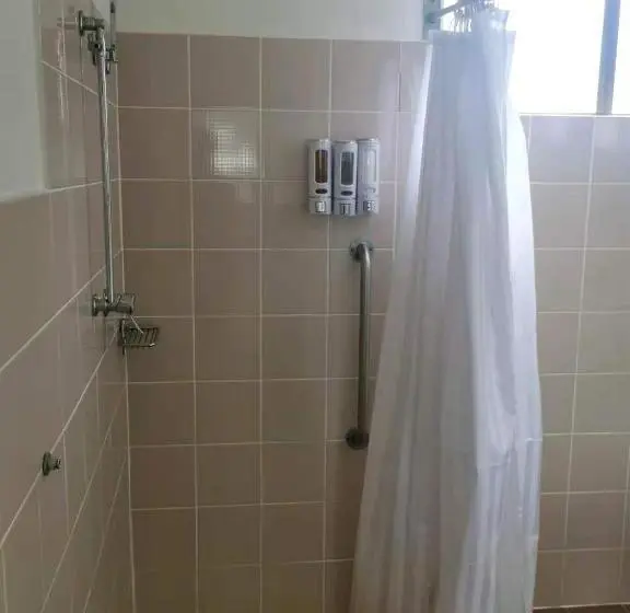 身障者適用シングルルーム, Lakeside Inn Wollongong