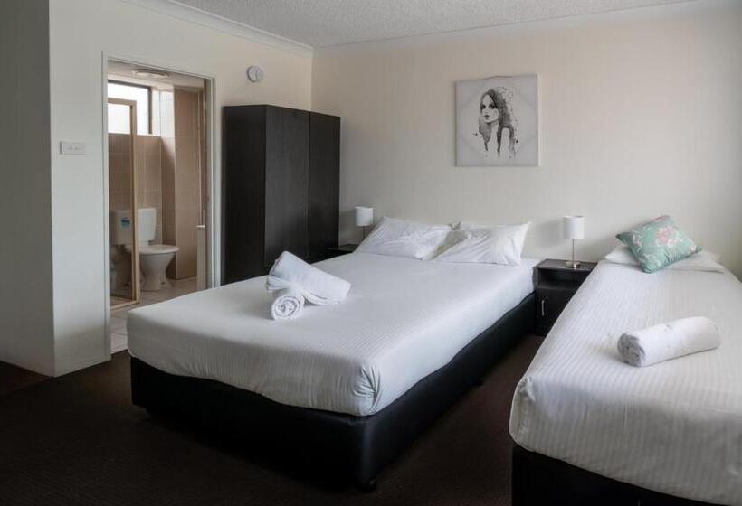 חדר סטנדרט יחיד מותאם לאדם עם מוגבלויות, Lakeside Inn Wollongong
