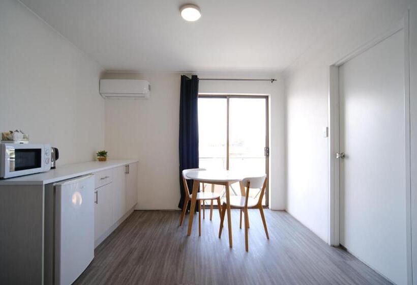 חדר סופריור עם מיטת קינג, Lakeside Inn Wollongong