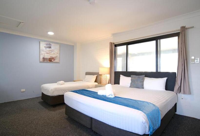 חדר משפחתי עם מיטת קומתיים, Lakeside Inn Wollongong