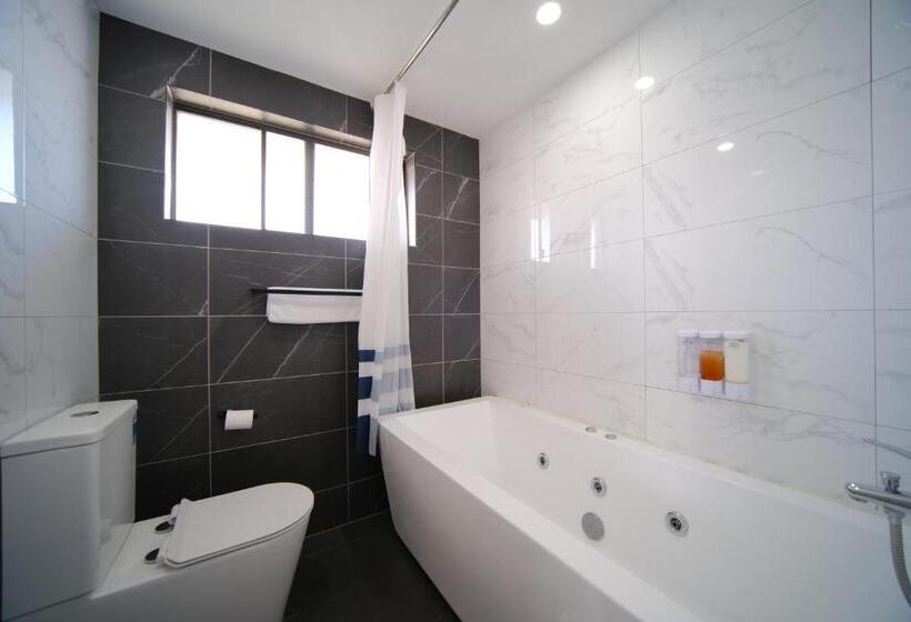 Семейный Номер, Lakeside Inn Wollongong