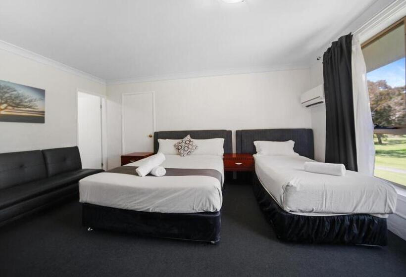 חדר סטנדרט יחיד מותאם לאדם עם מוגבלויות, Lakeside Inn Wollongong